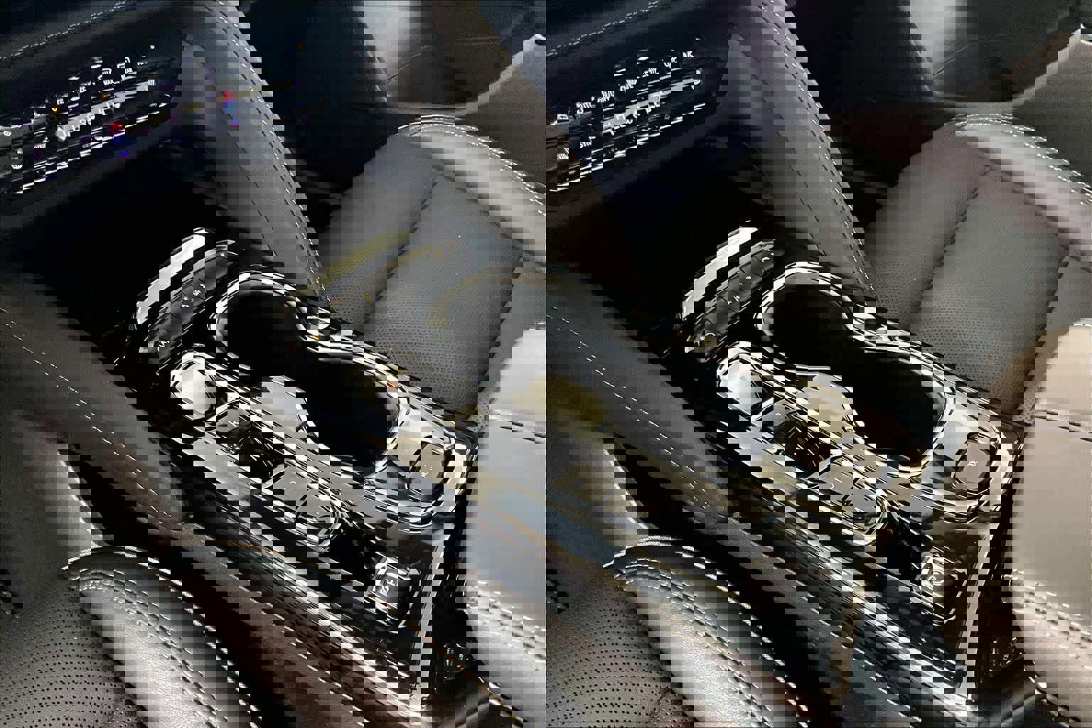 Certified 2021 Buick Envision Essence w/ Sport Touring Package image 16