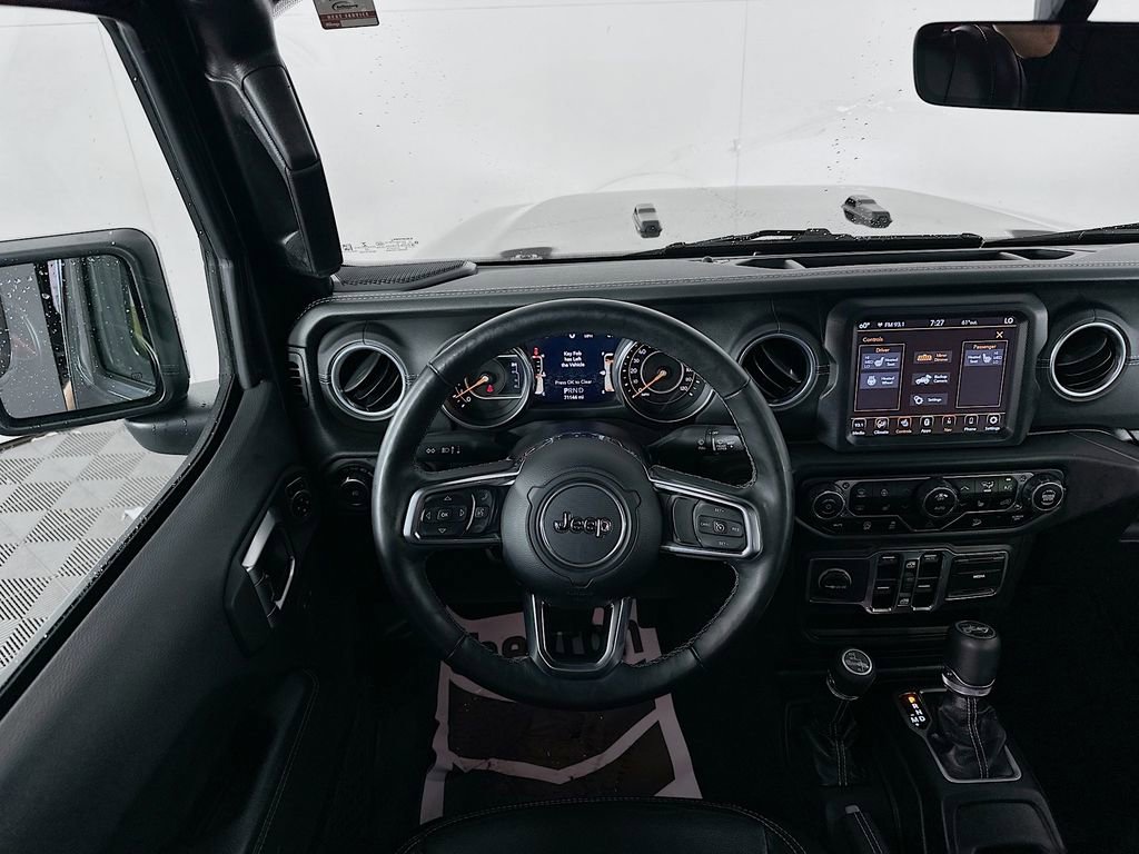 Used 2018 Jeep Wrangler Unlimited Sahara AWD/4WD image 23