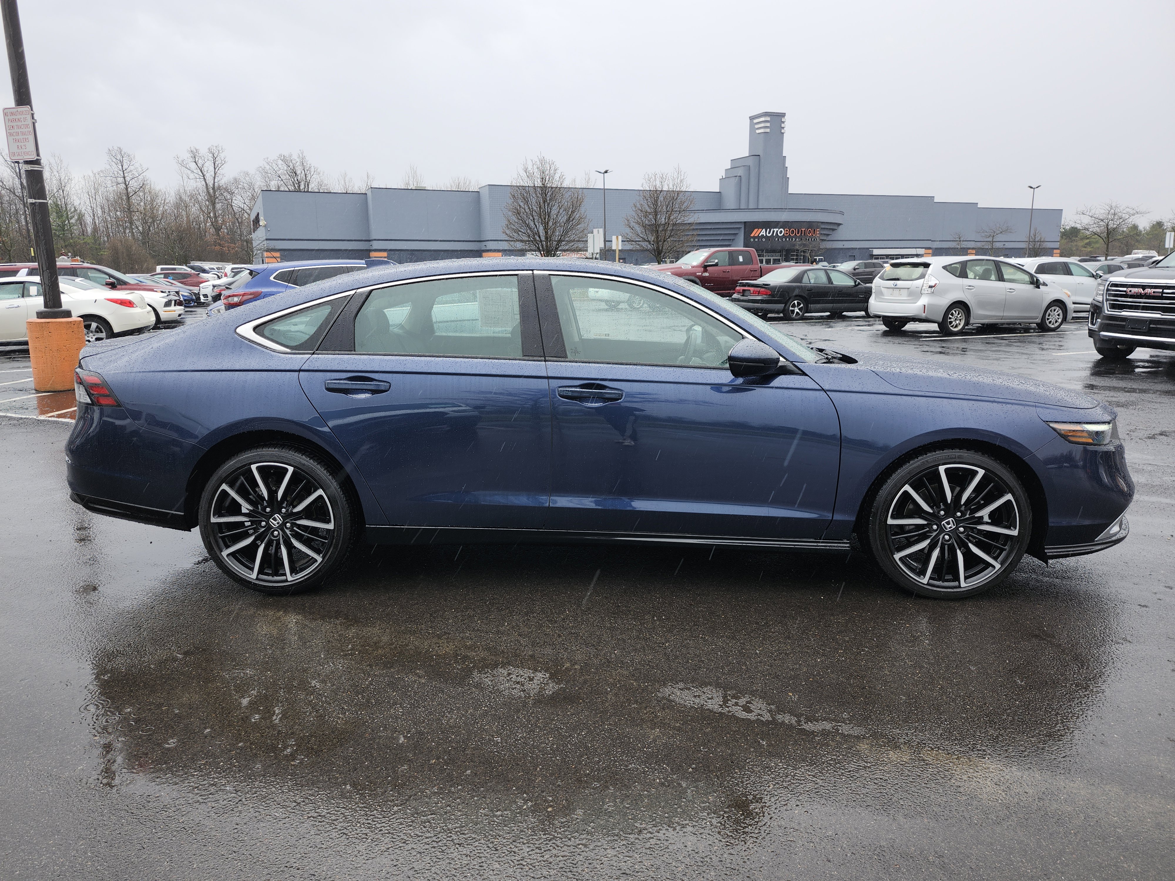 Used 2023 Honda Accord Touring image 22