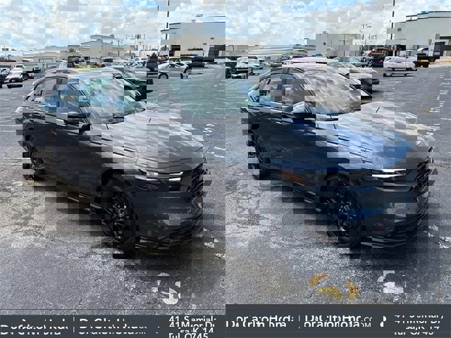 New 2025 Honda Accord SE