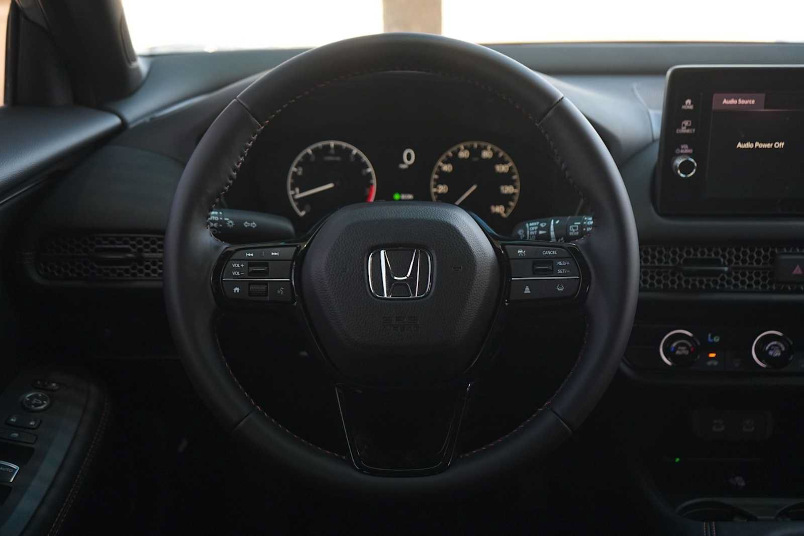 Used 2027 Honda HR-V Sport image 16