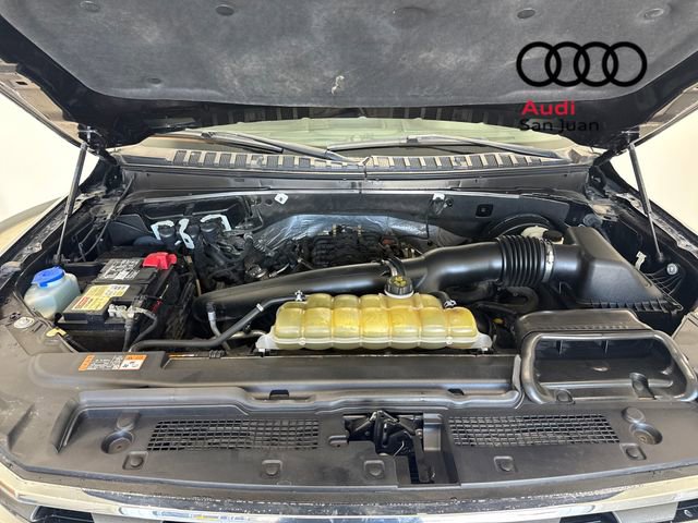 Used 2021 Ford Expedition XLT image 4