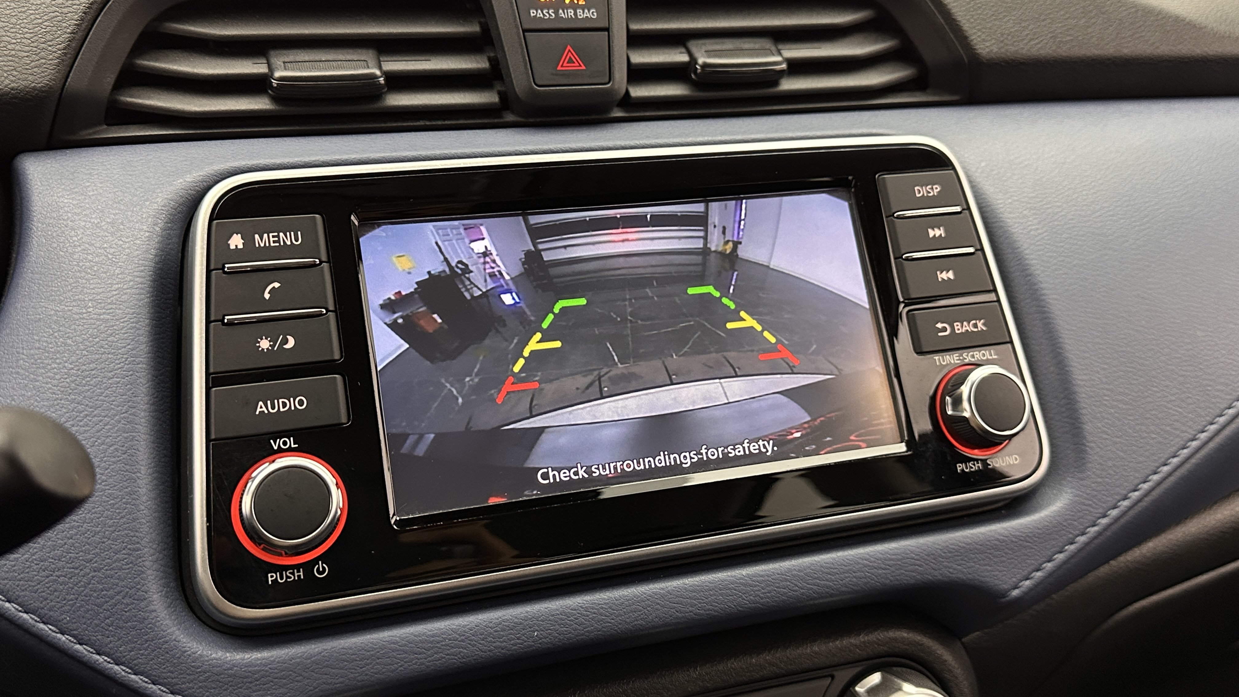 Used 2025 Nissan Versa SV FWD image 23