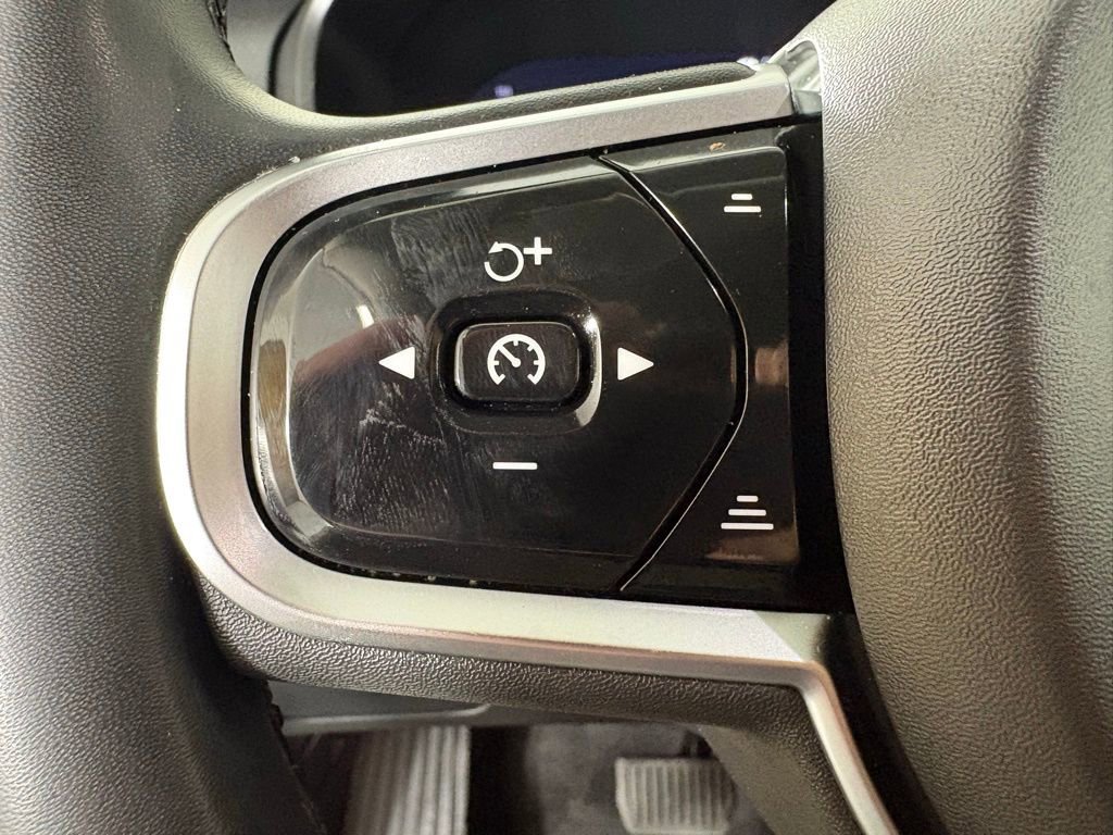 Used 2023 Volvo XC90 T8 Plus image 24