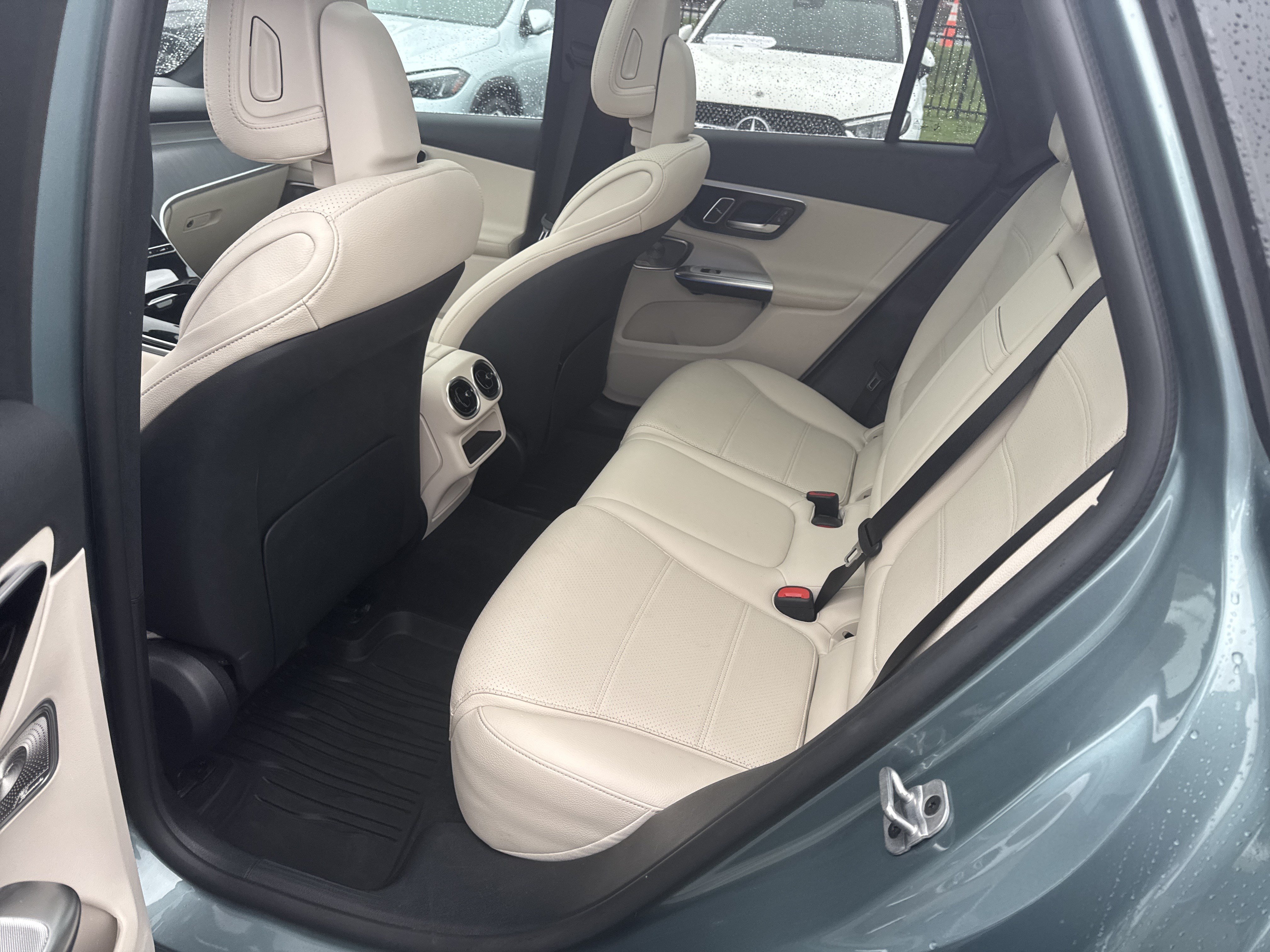 Certified 2026 Mercedes-Benz GLC 300 image 32