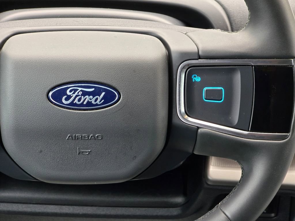 Used 2025 Ford Expedition Max Active RWD image 17