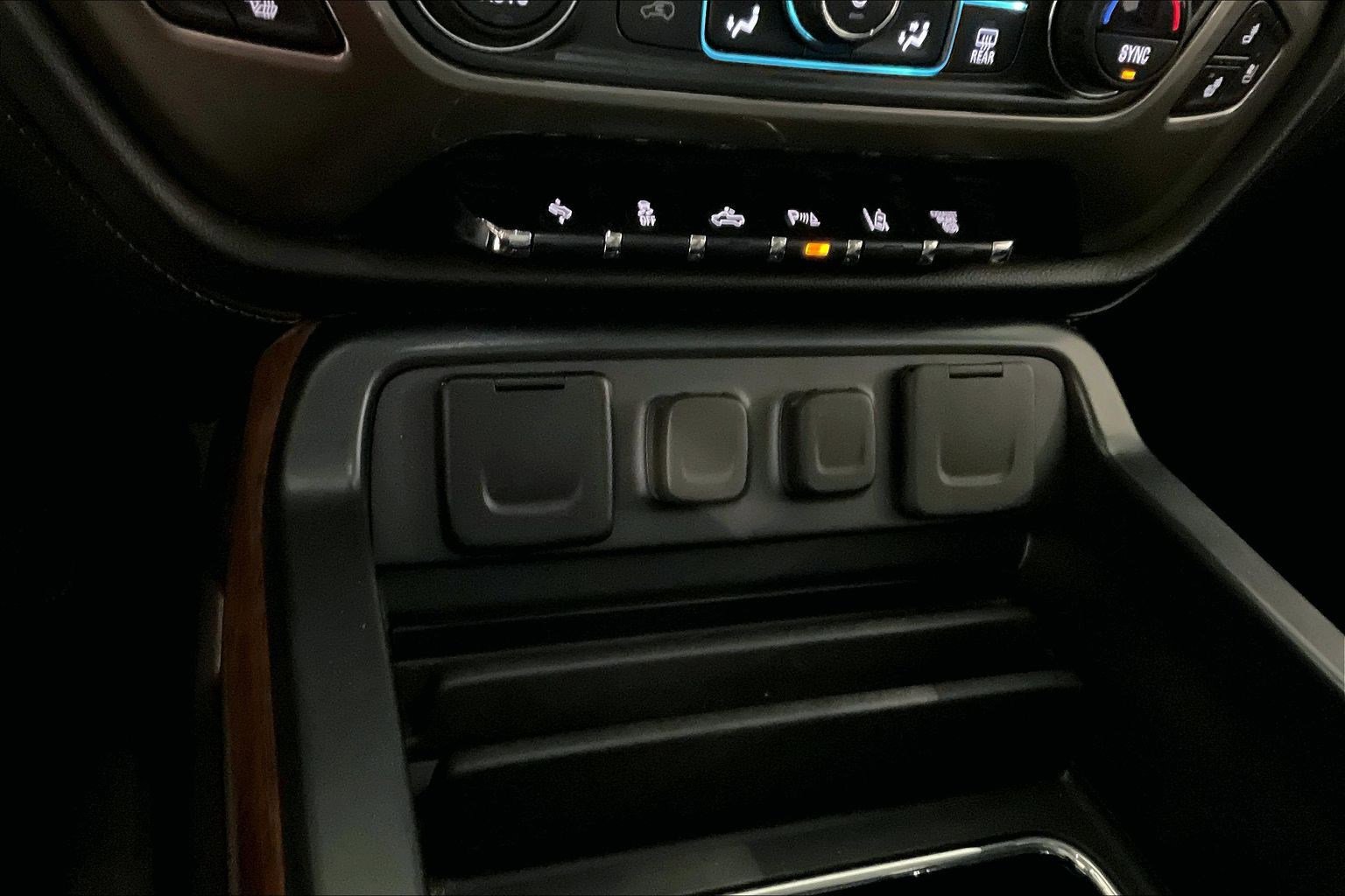 Used 2018 Chevrolet Silverado 2500 High Country w/ Duramax Plus Package image 16