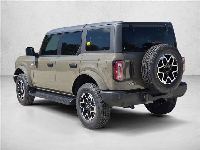 New 2026 Ford Bronco Outer Banks AWD/4WD image 2