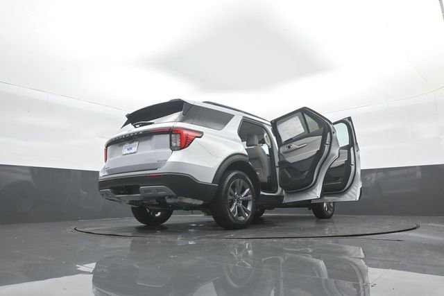 New 2026 Ford Explorer Active w/ Active Comfort Package image 43