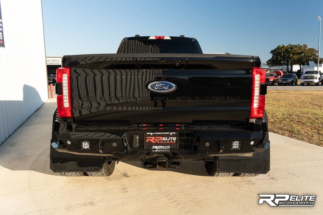 Used 2023 Ford F450 Lariat w/ FX4 Off-Road Package image 30