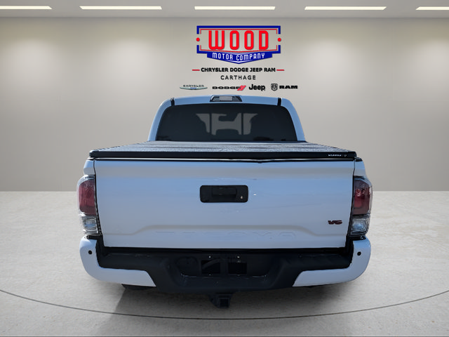 Used 2020 Toyota Tacoma TRD Off-Road w/ TRD Premium Off Road Package AWD/4WD image 4