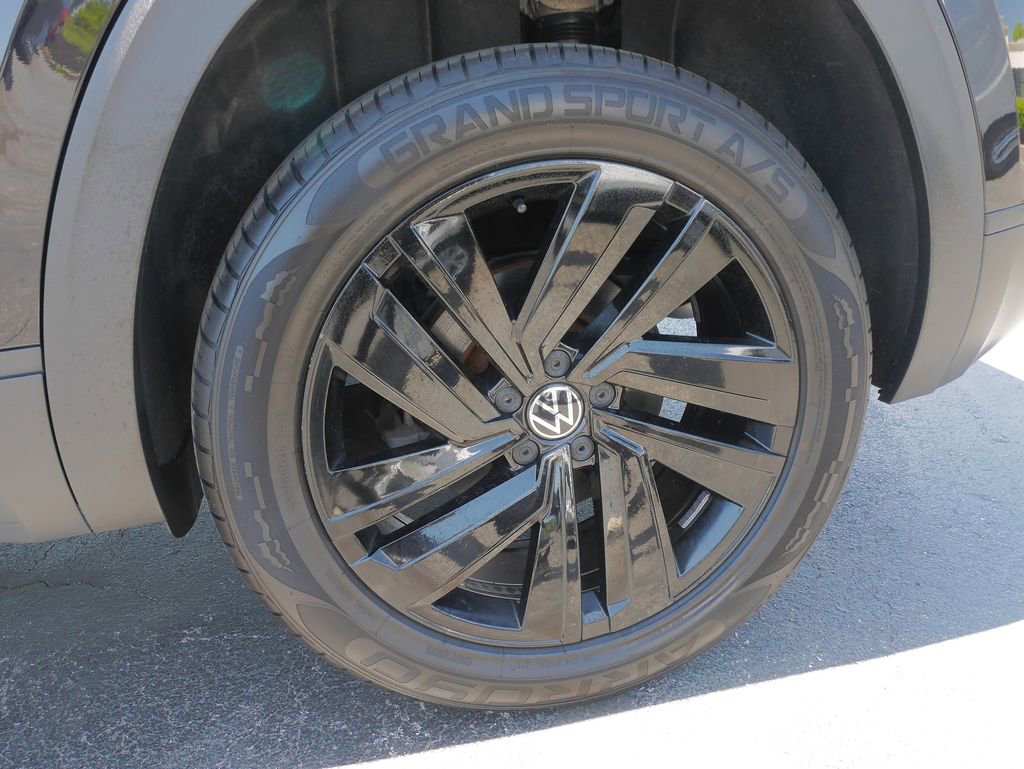 Used 2021 Volkswagen Atlas Cross Sport SE AWD/4WD image 9