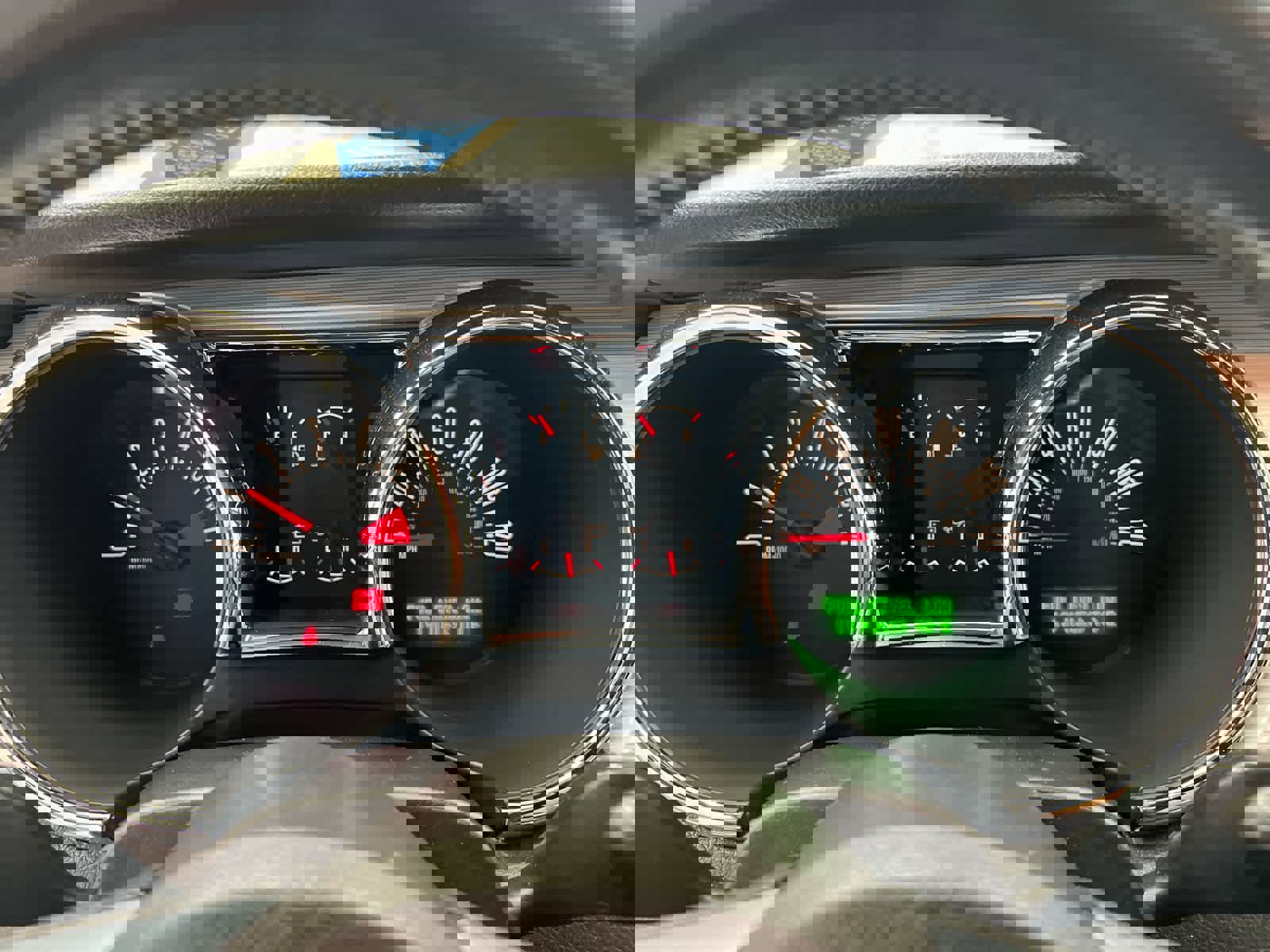 Used 2005 Ford Mustang Deluxe image 21