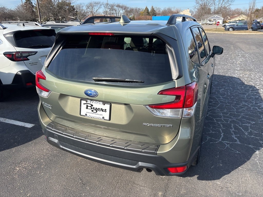 Used 2019 Subaru Forester Premium image 3