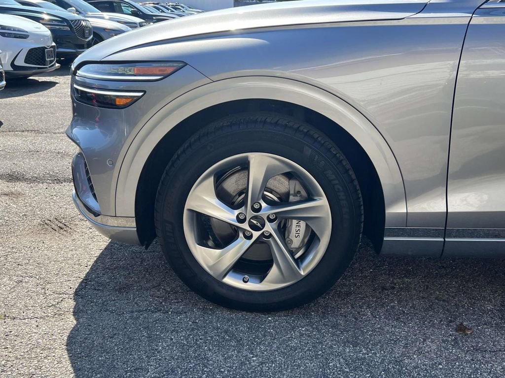 Certified 2026 Genesis GV70 2.5T Advanced AWD/4WD image 10