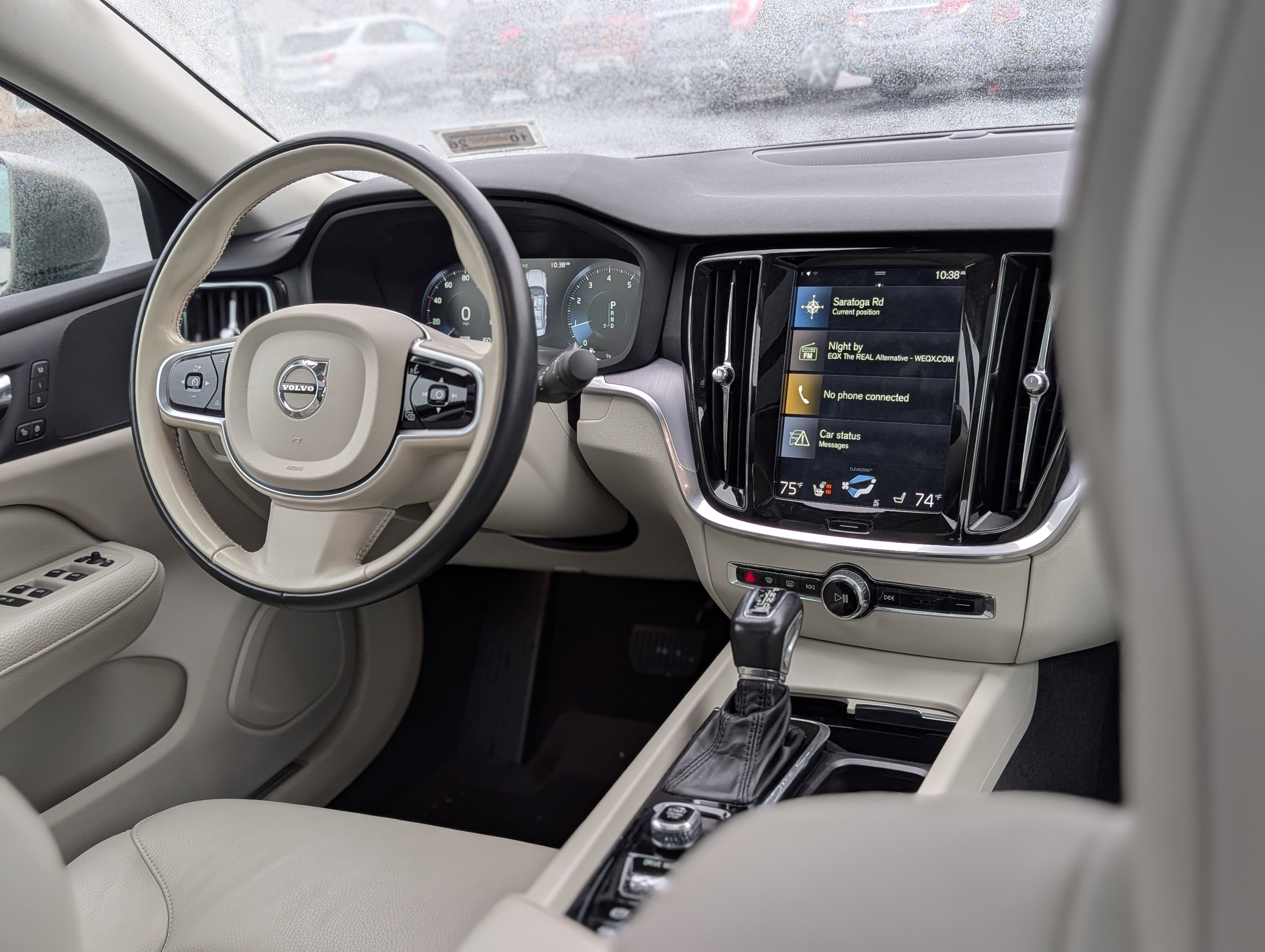 Used 2020 Volvo S60 T6 Momentum image 15