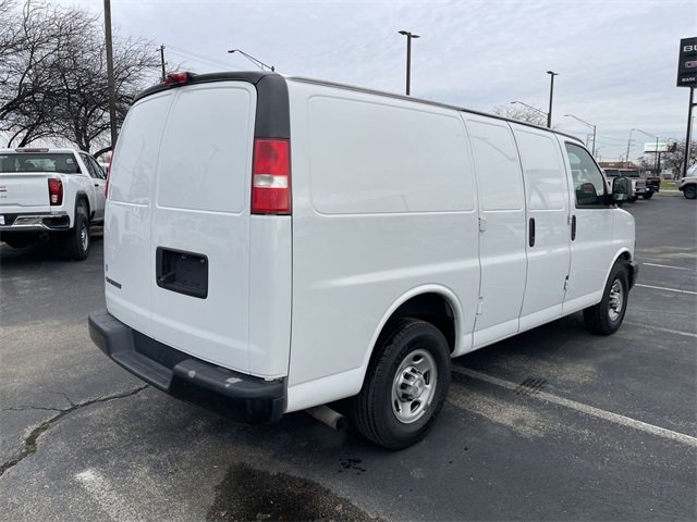 Used 2018 Chevrolet Express 3500 image 13