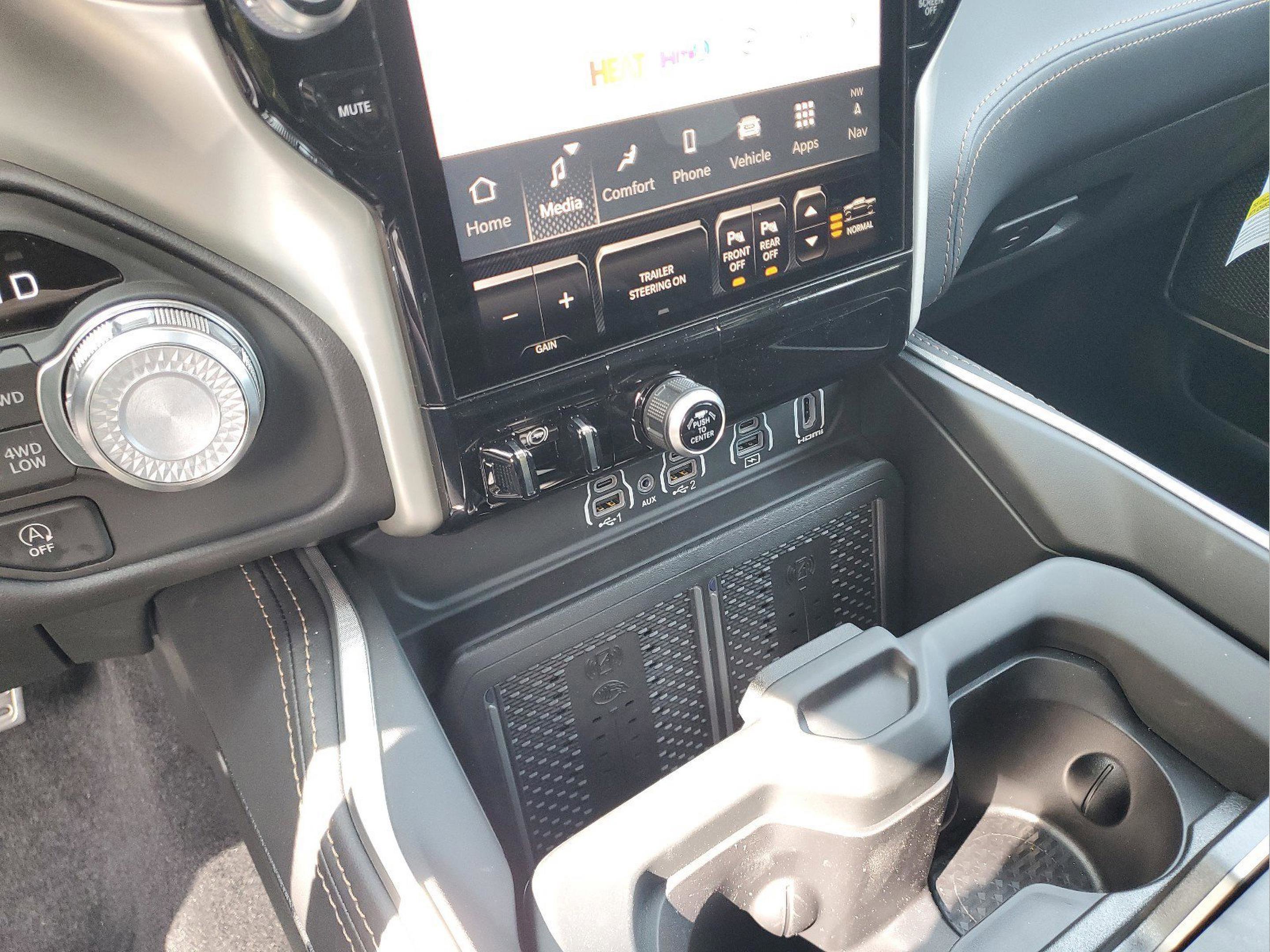 New 2026 RAM 1500 Tungsten w/ Trailer Tow Group image 17