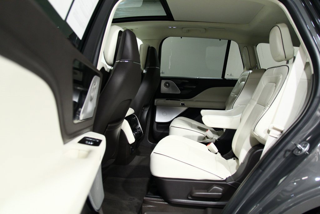 Used 2021 Lincoln Aviator Black Label w/ Dynamic Handling Package image 27