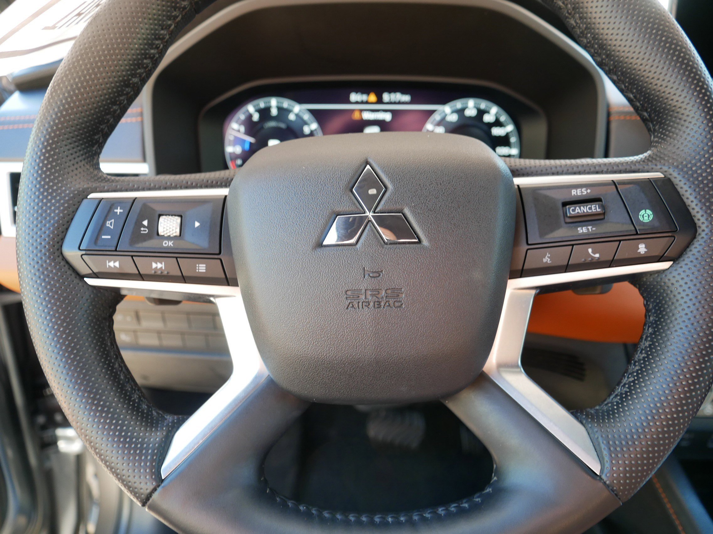 Used 2022 Mitsubishi Outlander SEL AWD/4WD image 25