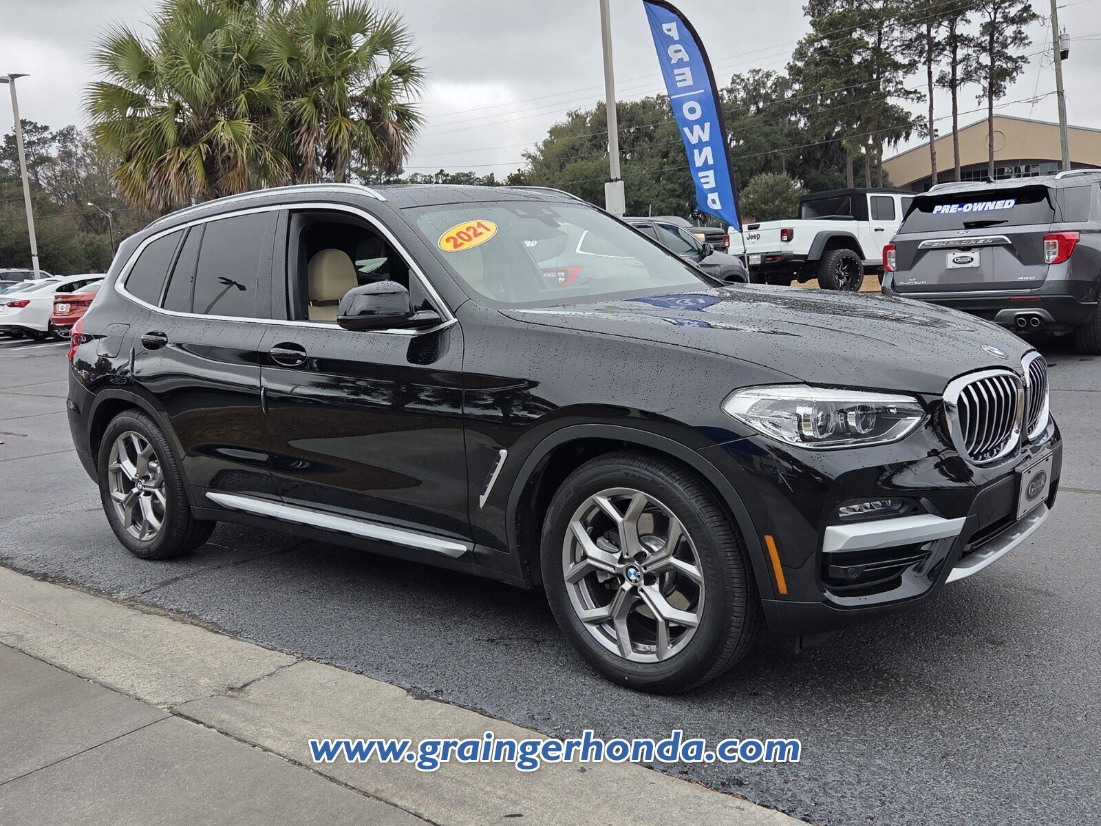 Used 2021 BMW X3 xDrive30e w/ Convenience Package image 3