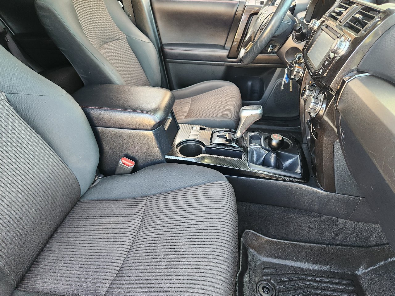 Used 2018 Toyota 4Runner TRD Off-Road AWD/4WD image 13