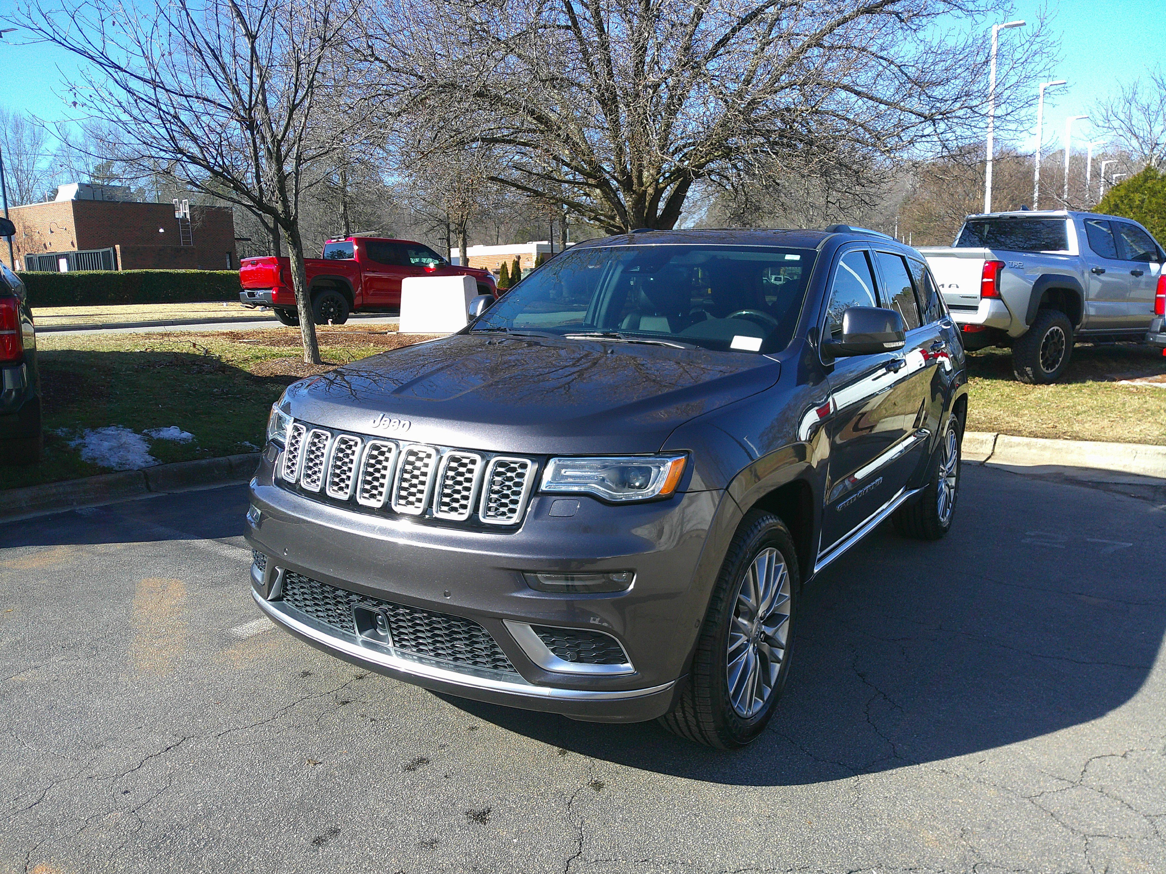 Used 2017 Jeep Grand Cherokee Summit w/ Platinum Series Group image 6