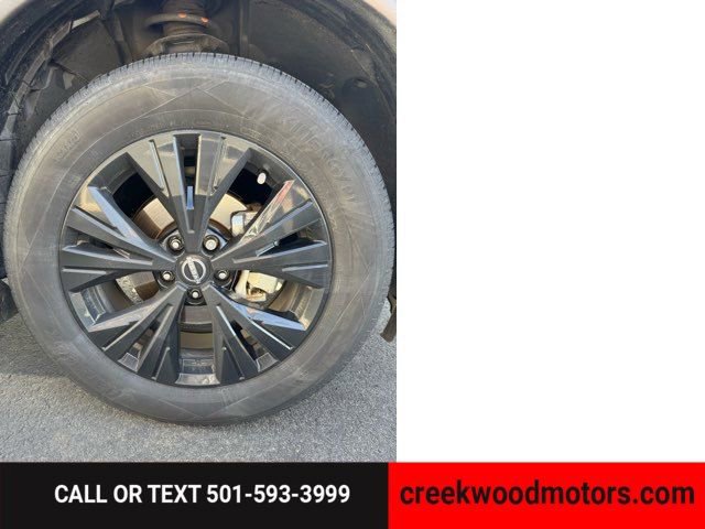 Used 2023 Nissan Rogue SV w/ SV Premium B Package image 18