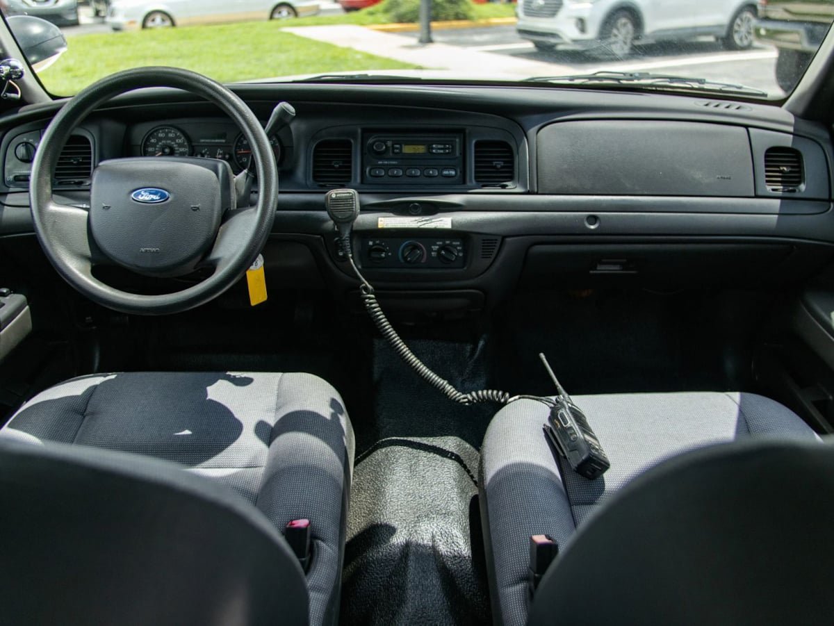 Used 2008 Ford Crown Victoria Police Interceptor RWD image 25