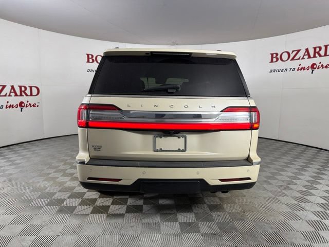 Used 2018 Lincoln Navigator Reserve w/ Technology Package AWD/4WD image 7