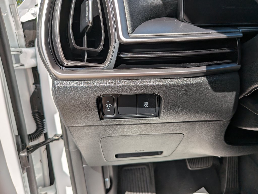 Certified 2026 Kia Sorento S w/ S Panoramic Sunroof Package FWD image 28