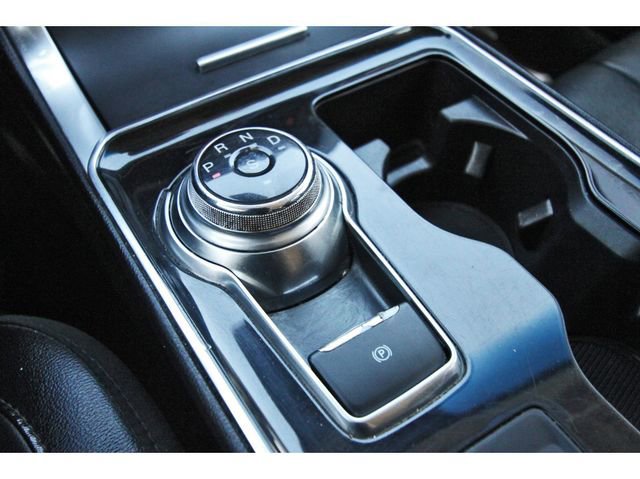 Used 2019 Ford Edge Titanium image 26