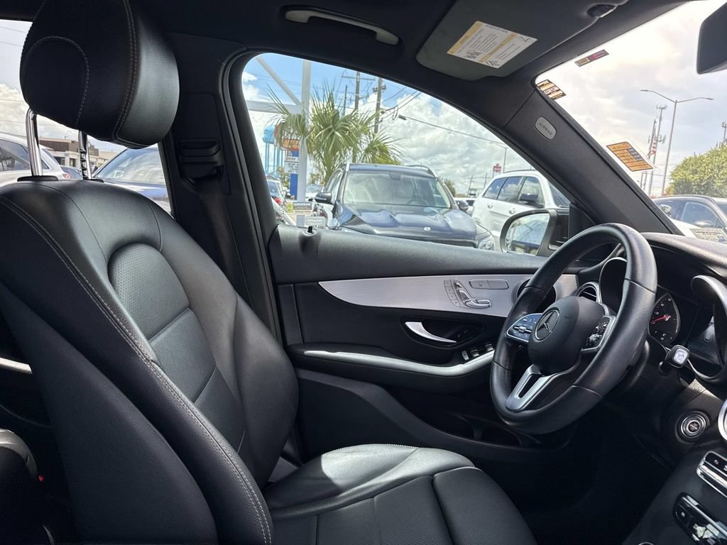 Used 2021 Mercedes-Benz GLC 300 image 13