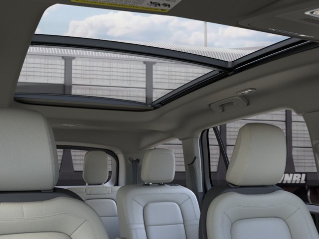 New 2026 Lincoln Aviator Reserve w/ Jet Appearance Package RWD image 22
