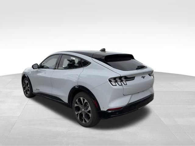 Used 2023 Ford Mustang Mach-E Premium AWD/4WD image 6