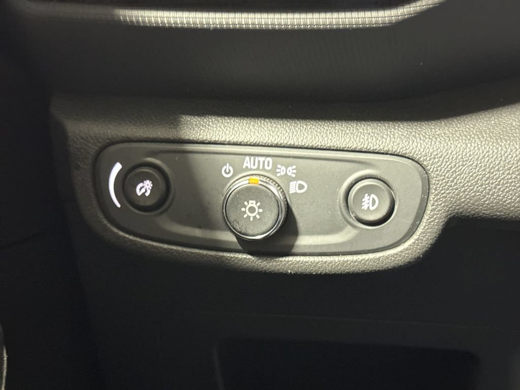 Used 2022 Chevrolet TrailBlazer LT w/ Convenience Package FWD image 18