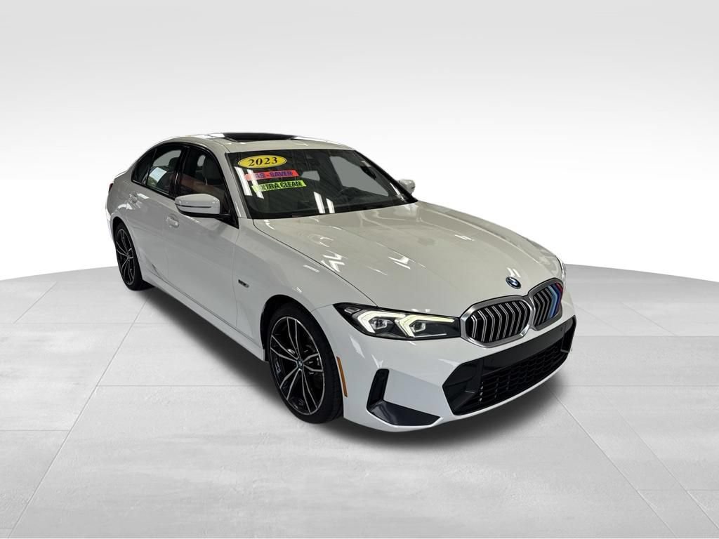 Used 2023 BMW 330e w/ M Sport Package RWD image 8
