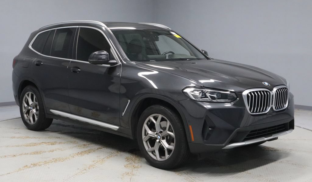 Used 2023 BMW X3 xDrive30i w/ Premium Package AWD/4WD image 1