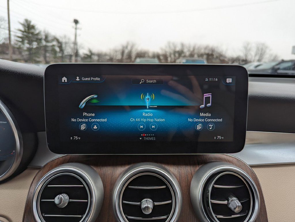 Used 2022 Mercedes-Benz GLC 300 4MATIC image 22