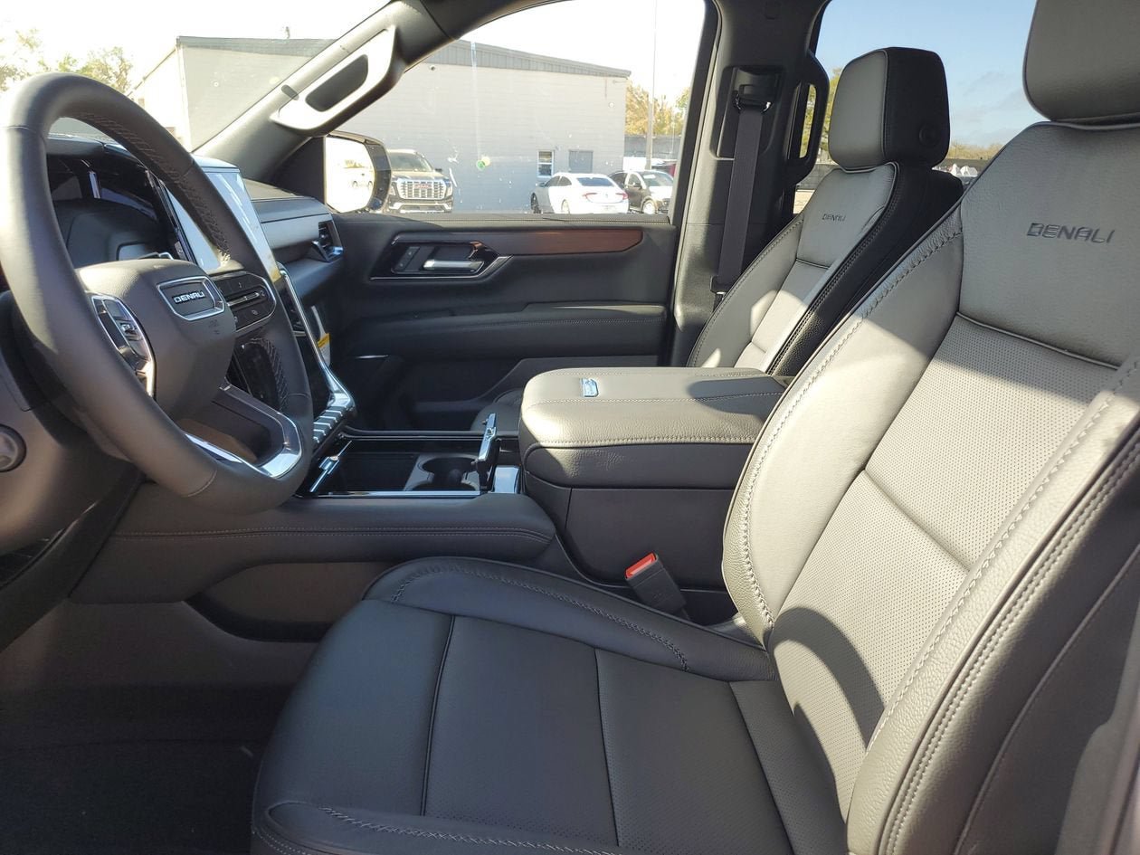 New 2026 GMC Yukon XL Denali w/ Sun & Power Step Package AWD/4WD image 19