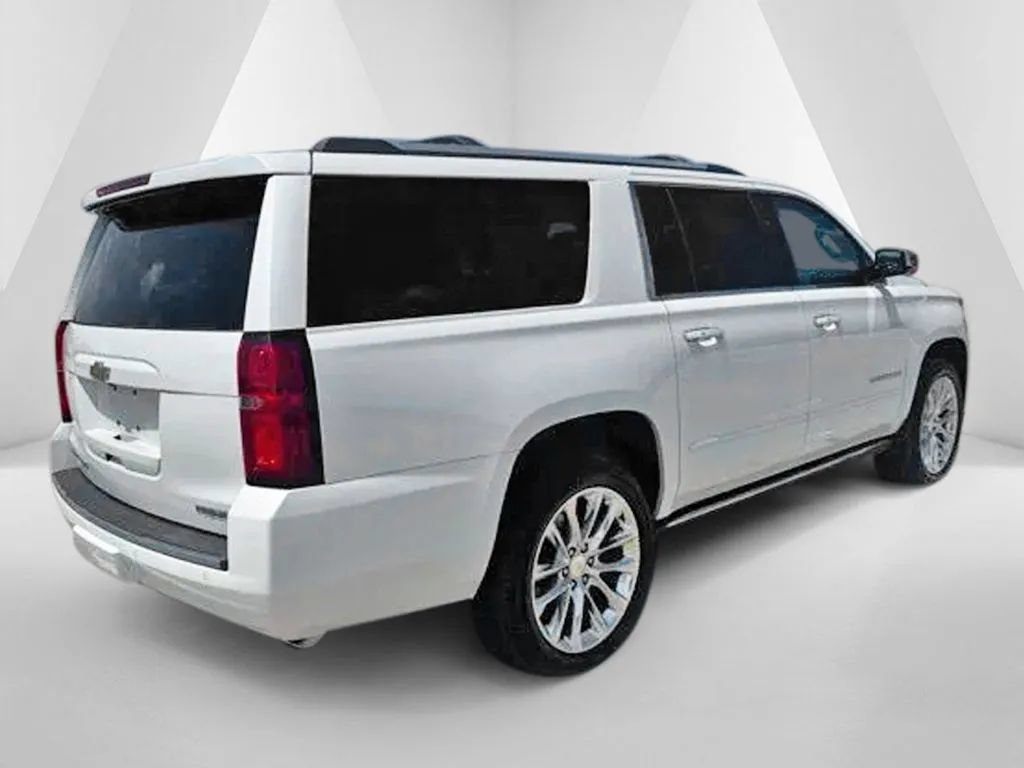 Used 2019 Chevrolet Suburban Premier w/ Premier Plus Edition AWD/4WD image 7