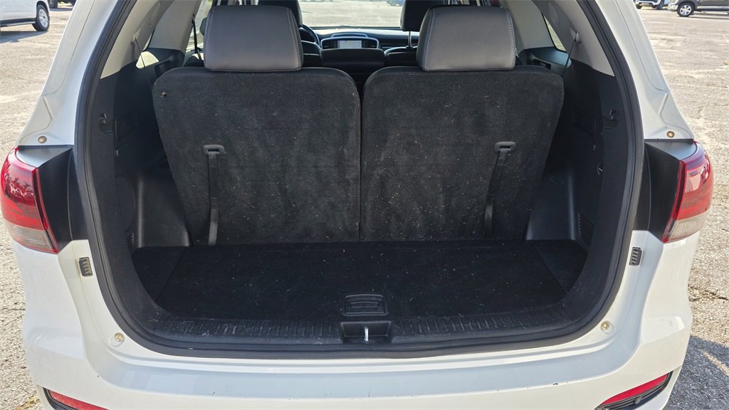 Used 2019 Kia Sorento EX w/ EX Touring Package image 11