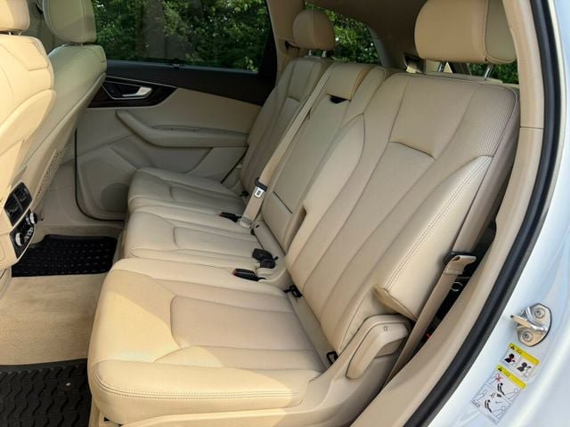 Used 2017 Audi Q7 2.0T Premium Plus AWD/4WD image 29