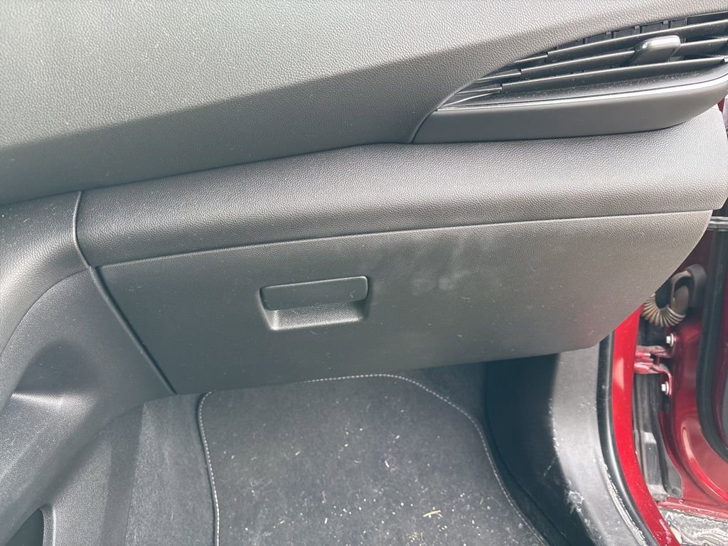 Used 2021 Buick Envision Essence w/ Sport Touring Package image 18