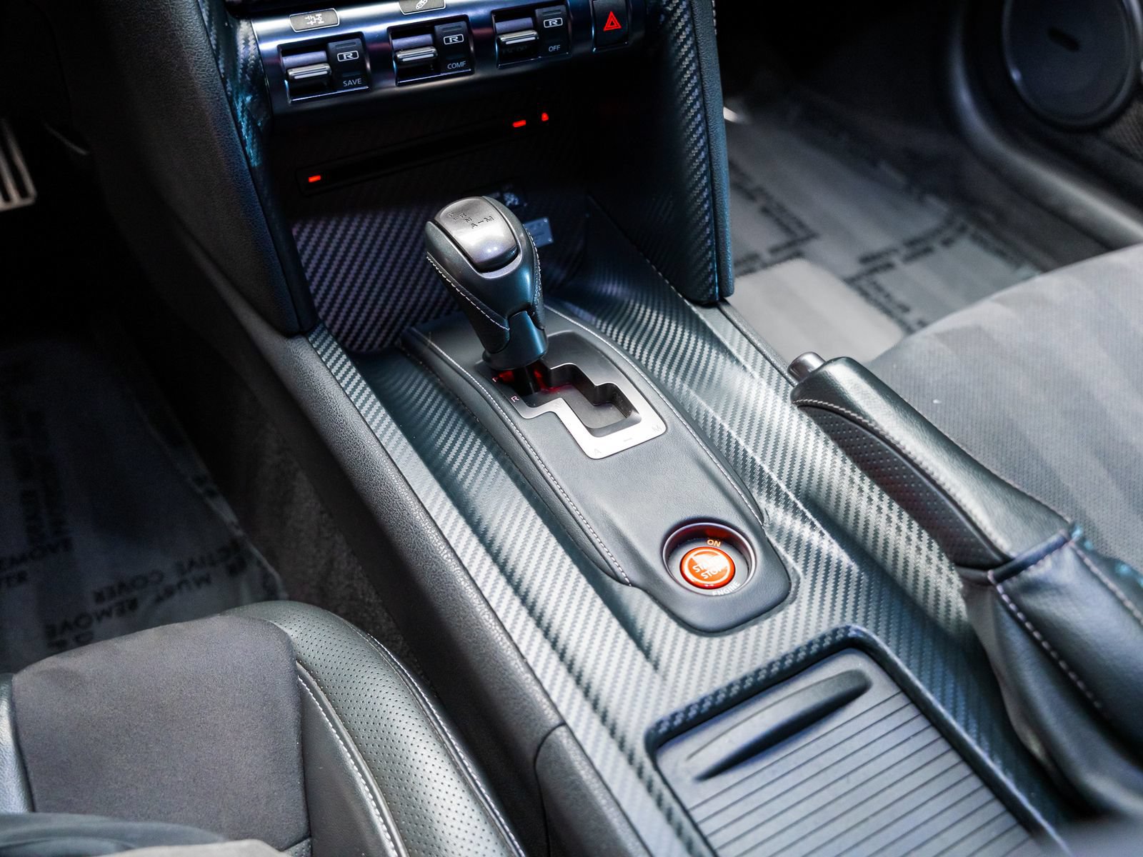 Used 2015 Nissan GT-R Premium AWD/4WD image 55