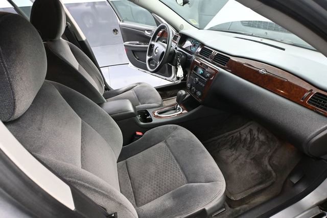 Used 2011 Chevrolet Impala LS FWD image 41