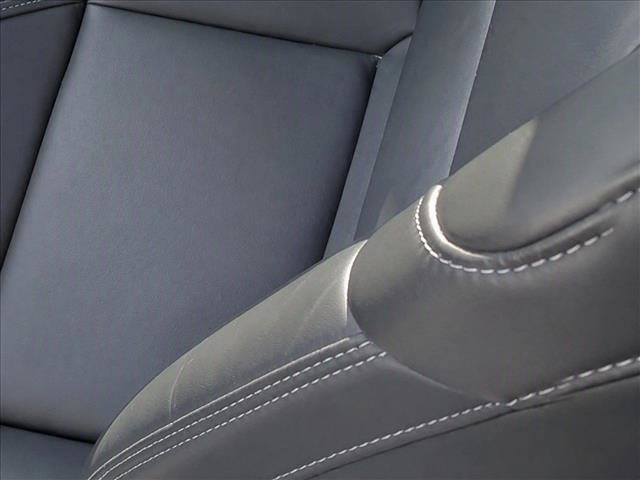 Used 2024 Cadillac XT4 Premium Luxury FWD image 24