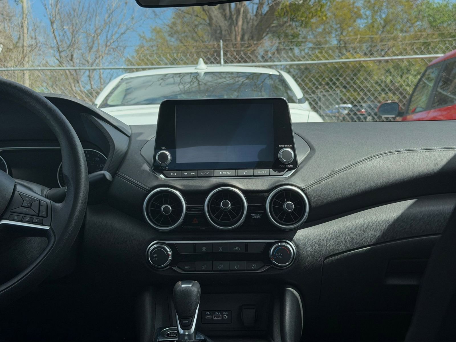 Used 2025 Nissan Sentra SV FWD image 17