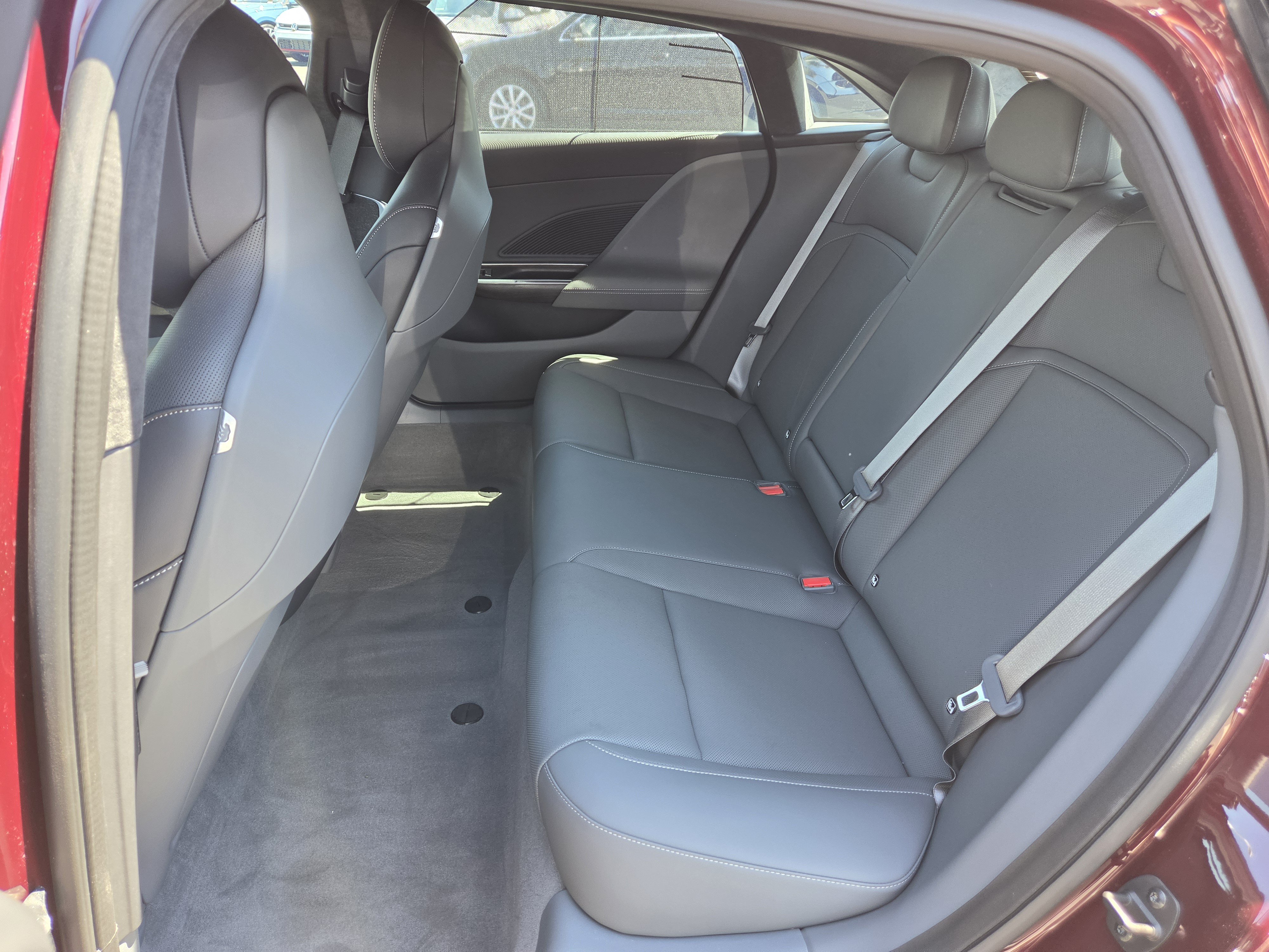Used 2024 Lucid Air Touring AWD/4WD image 33
