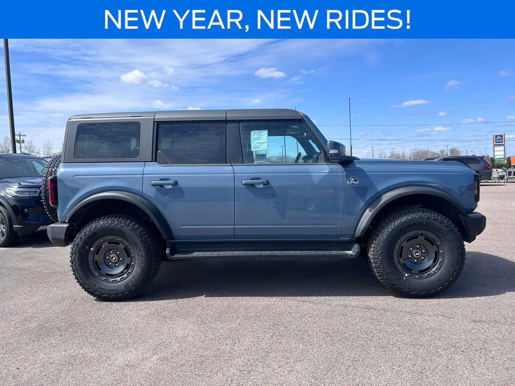 New 2025 Ford Bronco Outer Banks w/ Sasquatch Package AWD/4WD image 7